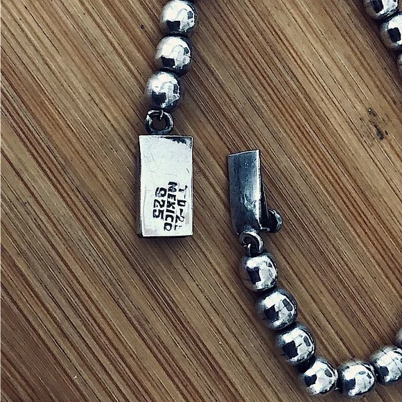 $112 Designer Estate Sterling Silver Bead Bracelet  Marked TV-25 MEXICO 925 - Picture 5 of 6